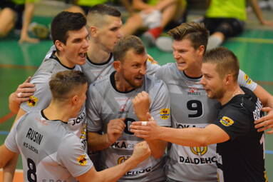Środa z 1.Ligą: KS Lechia Tomaszów Mazowiecki – MCKiS Jaworzno 3:0