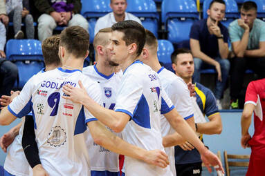 Sobota z 1. Ligą: KPS Kielce - AZS AGH Kraków 3:1