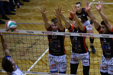 Sobota z 1. Ligą: KPS Siedlce - KS Gwardia Wrocław 3:0