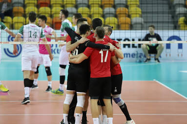 Sobota z 1. Ligą: Tauron AZS Częstochowa - AZS AGH Kraków 3:0