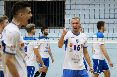 Sobota z 1. Ligą: MKS Ślepsk Suwałki - Buskowianka Kielce 3:0 