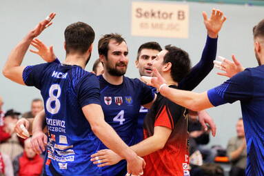 Sobota z 1. Ligą: UKS Mickiewicz Kluczbork - Tauron AZS Częstochowa 2:3