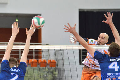Sobota z 1. Ligą: BBTS Bielsko-Biała - UKS Mickiewicz Kluczbork 3:1