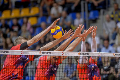 Sobota z KRISPOL 1. Ligą Mężczyzn: SMS PZPS I Spała - KFC Gwardia Wrocław 2:3