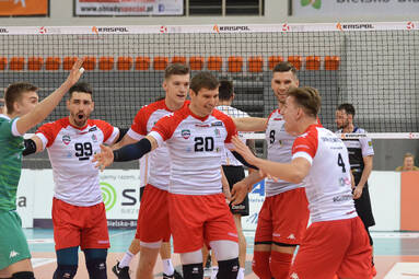Sobota z KRISPOL 1. Ligą Mężczyzn: BBTS Bielsko-Biała - AZS AGH Kraków 3:0