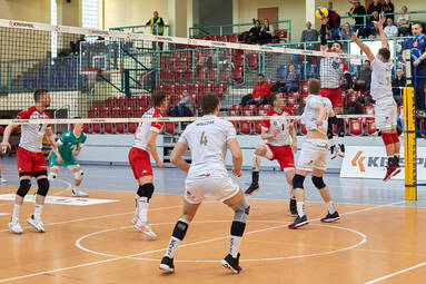 Sobota z KRISPOL 1. Ligą: ZAKSA Strzelce Opolskie - AZS AGH Kraków 1:3