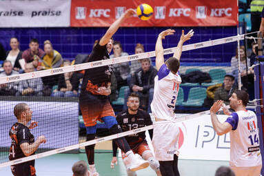 Niedziela z KRISPOL 1. Ligą Mężczyzn: KFC Gwardia Wrocław - APP Krispol Września 1:3