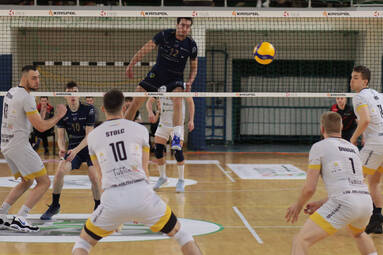 Sobota z KRISPOL 1. Ligą: LUK Politechnika Lublin - ZAKSA Strzelce Opolskie 3:0