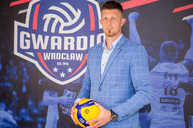 Krzysztof Janczak dalej trenerem KFC Gwardii Wrocław