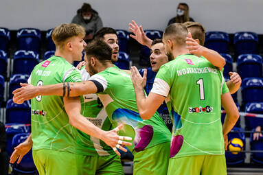 Środa z TAURON 1. Ligi: MCKiS Jaworzno - KRISPOL Września 3:1