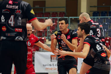 Środa z TAURON 1. Ligą: KPS Siedlce - AZS AGH Kraków 3:2