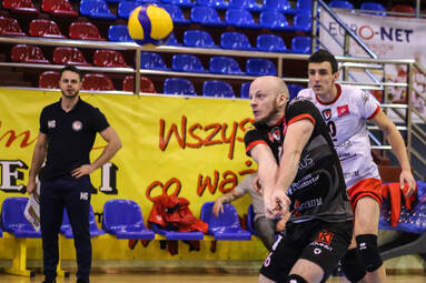 Patryk Waloch przedłużył umowę z KPS-em