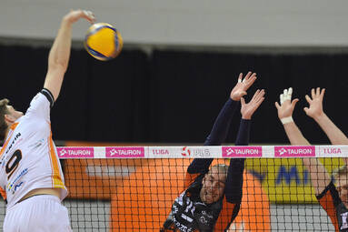 Sobota z TAURON 1. Ligą: BBTS Bielsko-Biała - KRISPOL Września 3:0