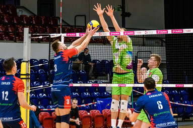 Piątek z TAURON 1. Liga: MCKiS Jaworzno - ZAKSA Strzelce Opolskie 3:0