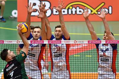 Czwartek z TAURON 1. Ligą: eWinner Gwardia Wrocław - Lechia Tomaszów Mazowiecki 3:2
