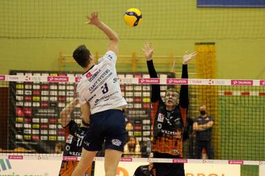 Sobota z TAURON 1. Ligą: Exact Systems Norwid Częstochowa - KRISPOL Września 3:1 