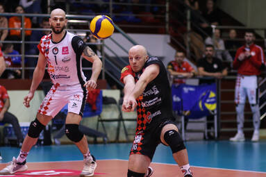 Patryk Waloch dalej w KPS-ie
