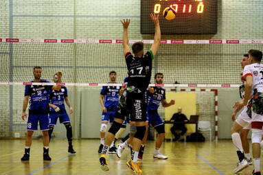 Sobota z TAURON 1. Ligą: AZS AGH Kraków - MKS Będzin 3:2