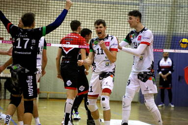 Sobota z TAURON 1. Ligą: AZS AGH Kraków - Chemeko-System Gwardia Wrocław 0:3