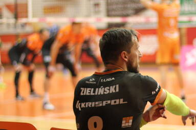 Bartosz Zieliński na dłużej w KRISPOL-u