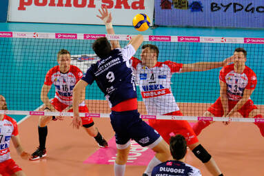 Sobota z TAURON 1. Ligą: BKS Visła Proline Bydgoszcz - Exact Systems Norwid Częstochowa 3:2