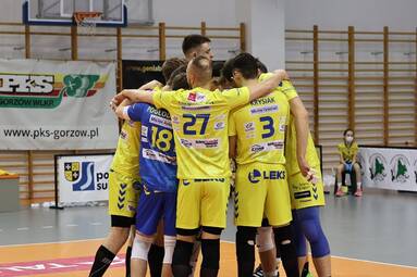 Czwartek z TAURON 1. Ligą: Olimpia Sulęcin - Mickiewicz Kluczbork 1:3