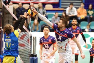 Sobota z TAURON 1. Ligą: Chemeko-System Gwardia Wrocław - Polski Cukier Avia Świdnik 3:1