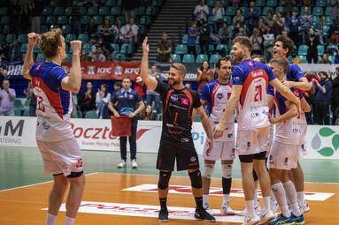 Dzień Niepodległości na sportowo. Gwardia podejmie Lechię