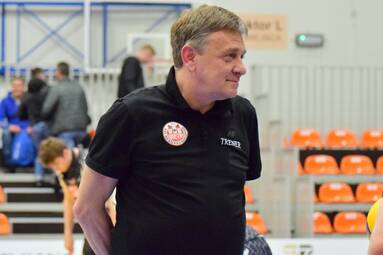 Mariusz Łysiak dalej trenerem Mickiewicza Kluczbork