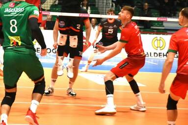 Sobota z TAURON 1.Ligą: Lechia Tomaszów Mazowiecki - Gwardia Wrocław 3:1