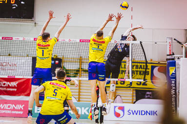 Sobota z TAURON 1. Ligą: PZL LEONARDO Avia Świdnik - KKS Mickiewicz Kluczbork 3:0