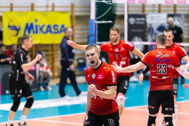 Piątek z TAURON 1. Ligą: REA BAS Białystok - AZS AGH Kraków 3:0