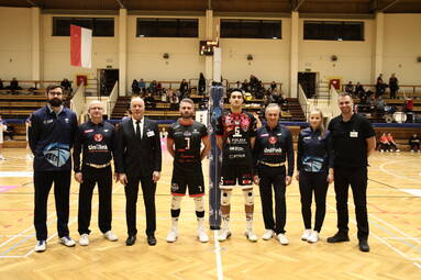 Sobota z TAURON 1. Ligą: Gwardia Wrocław - PSG KPS Siedlce 1:3