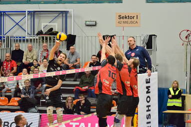 Sobota z TAURON 1. Ligą: KKS Mickiewicz - REA BAS Białystok 0:3
