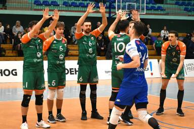 W Tomaszowie Mazowieckim pięć setów i wygrany mecz przez BBTS Bielsko-Biała [ZDJĘCIA]