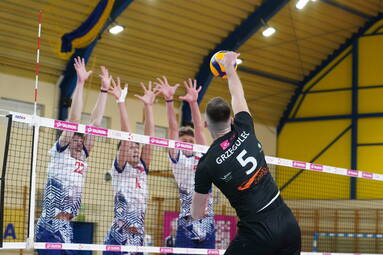 Piątek z TAURON 1. Ligą: SMS PZPS Spała - MCKiS Jaworzno 0:3
