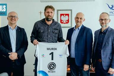 Dawid Murek poprowadzi MCKiS Jaworzno w sezonie 2025/26