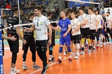 Czwartek z PLS 1. Ligą: PIERROT Czarni Radom - KKS Mickiewicz Kluczbork 3:1