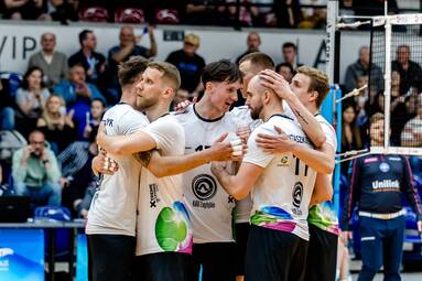 Wyniki meczów fazy zasadniczej vs półfinałowe spotkania