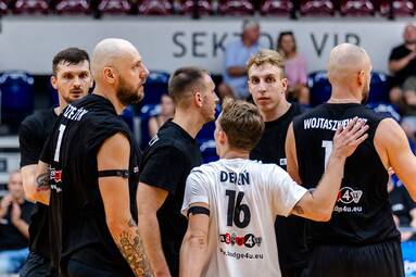 Dwa sparingi MCKiS Jaworzno