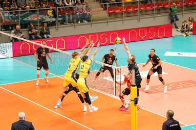 Sobota z PLS 1. Ligą: Stal Nysa - KKS Mickiewicz Kluczbork 3:2