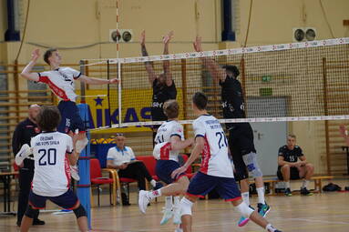 Sobota z PLS 1. Ligą: SMS PZPS Spała - MCKiS Jaworzno 3:2