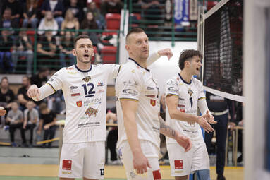 KS NECKO tak daleko jeszcze nie było. Po cenne punkty przez całą Polskę