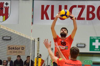 Piątek z PLS 1. Ligą: KKS Mickiewicz Kluczbork - KPS Siedlce 3:0