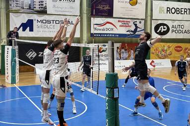 Gospodarze z KPS Siedlce, po walce, musieli oddać wyższość przyjezdnym z Radomia [ZDJĘCIA]