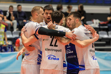 Sobota z PLS 1. Ligą: Karton-Pak Astra Nowa Sól - SMS PZPS Spała 3:0