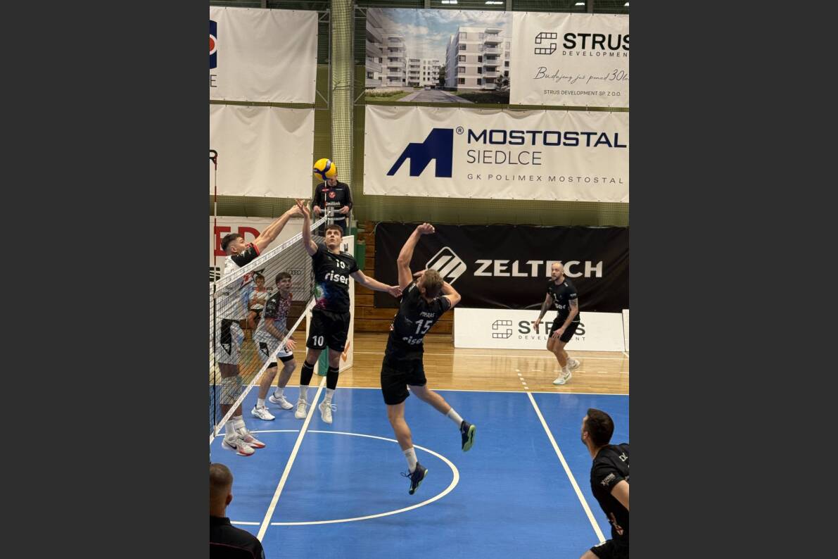Pięć setów w Siedlcach. KPS wygrywa z MCKiS Jaworznem [ZDJĘCIA]