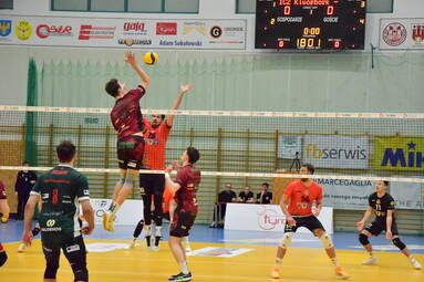 Sobota z PLS 1. Ligą: KKS Mickiewicz Kluczbork - Lechia Tomaszów Mazowiecki 2:3
