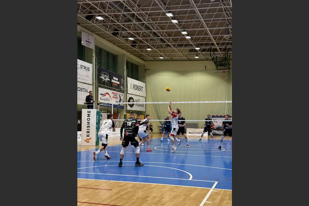 Pięć setów w Siedlcach. KPS wygrywa z MCKiS Jaworznem [ZDJĘCIA]