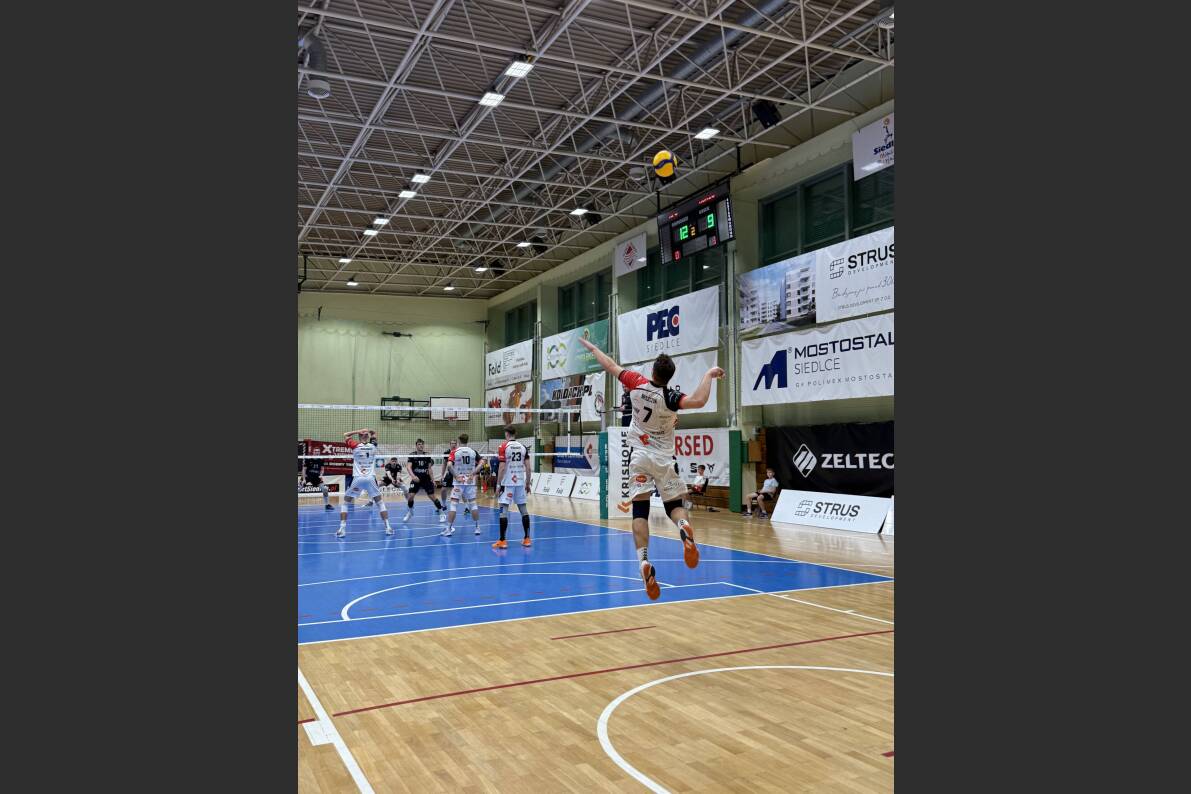 Pięć setów w Siedlcach. KPS wygrywa z MCKiS Jaworznem [ZDJĘCIA]